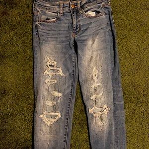 I’m selling  jeans!